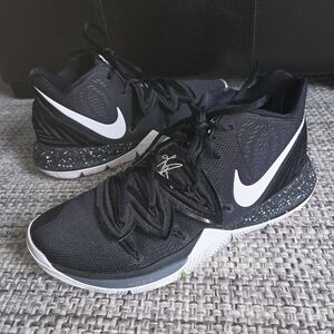 Nike Kyrie 5 Black Magic 2018 Athletic Shoes